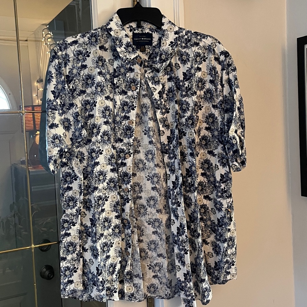 Lucky Brand Blue Floral Short Sleeve Button